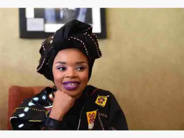 Read Zoleka Mandela